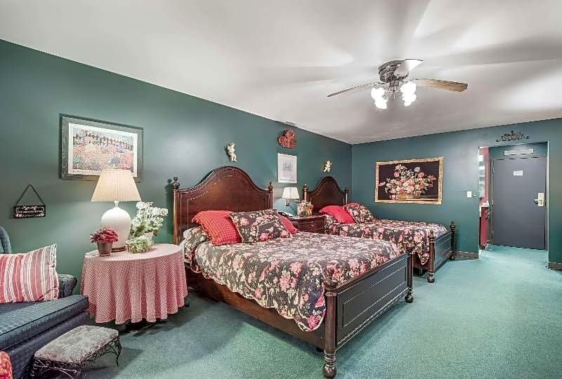 The Shore Club Wisconsin, an Ascend Collection Hotel