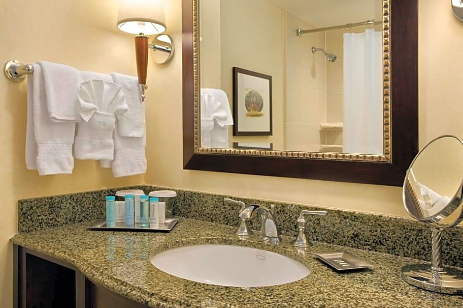 Hilton East Brunswick