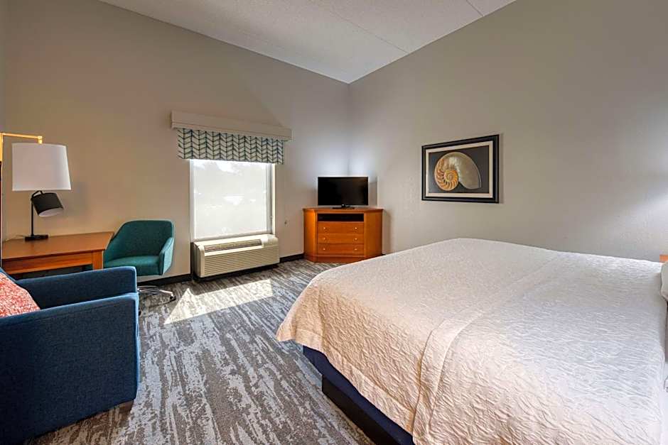 Hampton Inn Wilmington-University Area/Smith Creek Station