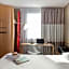 ibis Lyon Caluire Cite Internationale