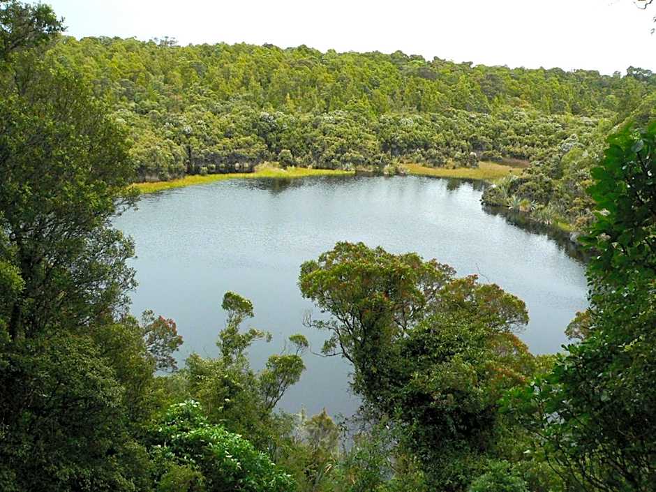 Surat Bay Lodge by the Sea/Backpackers Hostel