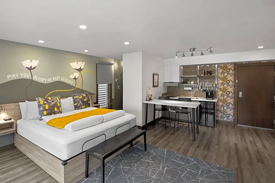 Silverbow Inn Hotel & Suites