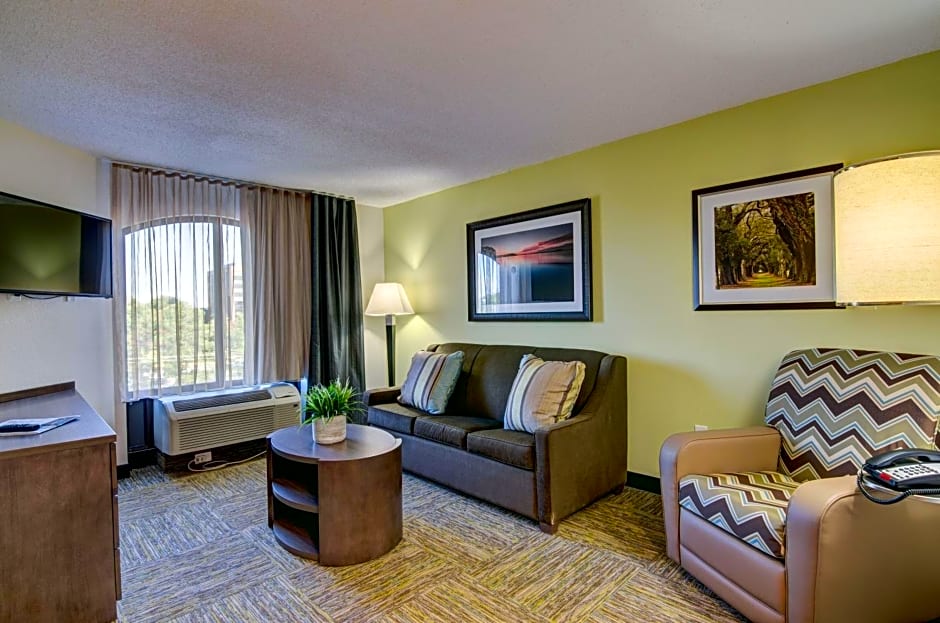 Candlewood Suites : Richmond - West Broad