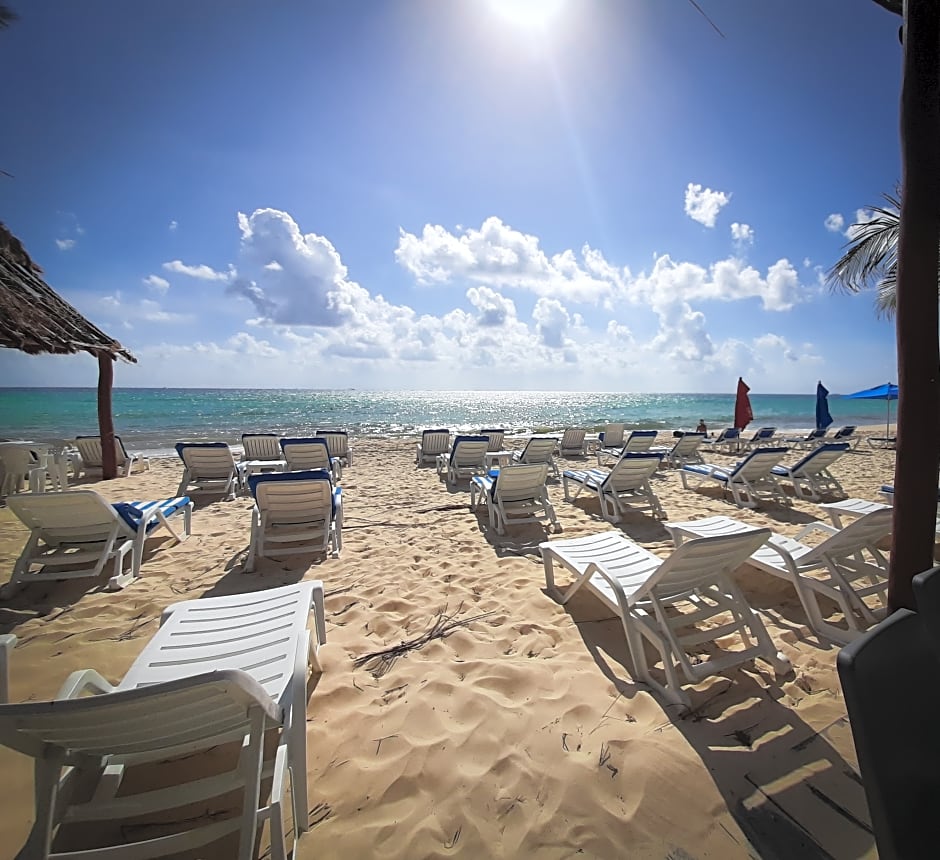 Playa Maya by MIJ - Beachfront Hotel