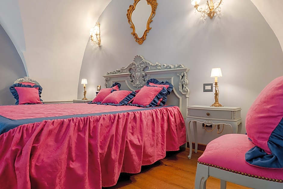 The Crown Palace - Gallipoli