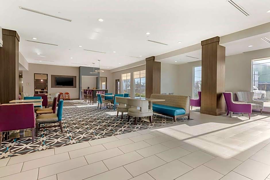 Comfort Inn & Suites