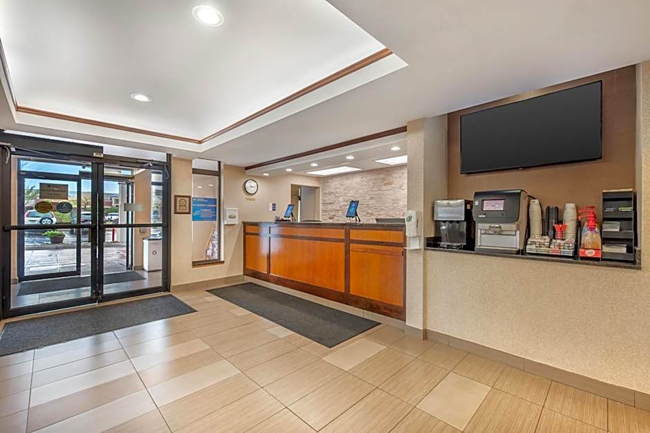 Best Western Plus Louisville Inn And Suites