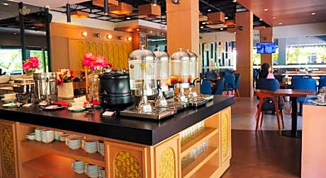OPI Indah Hotel photo 3