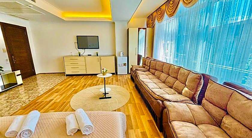 Argo Hotel