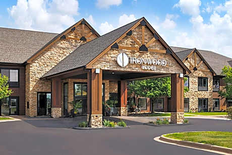 Ironwood Lodge, Lake Elmo, Series by Marriott