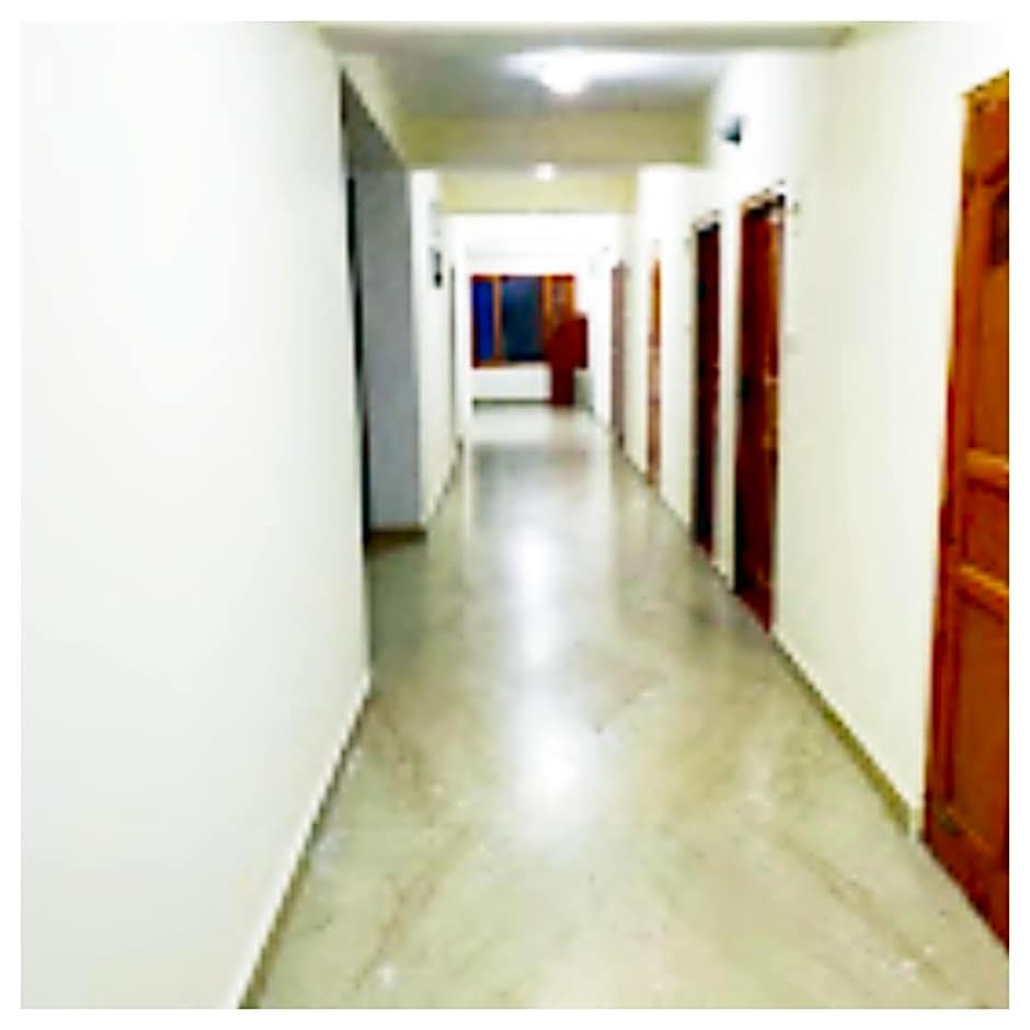 Goroomgo Kalra Regency Shimla Near Mall Road