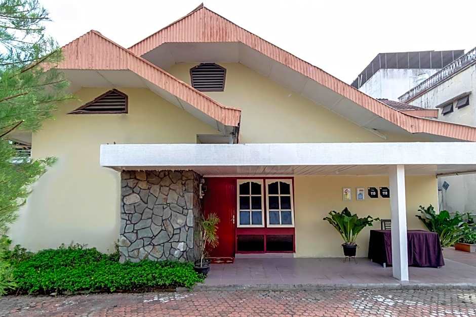 OYO Living 2604 Elicia Kost