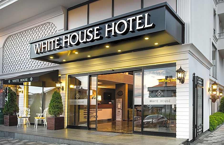 White House Hotel