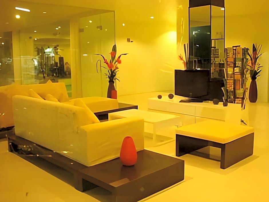 Laem Din Hotel