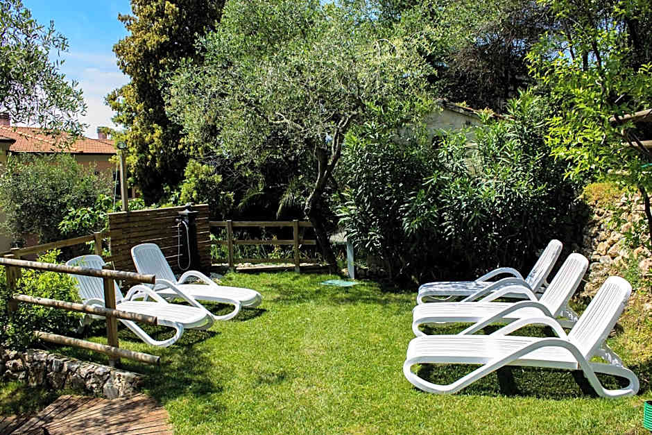 Baia Blu RTA Residence