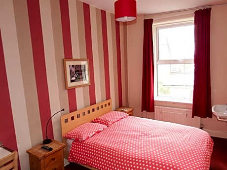 Double Room-Private Bathroom