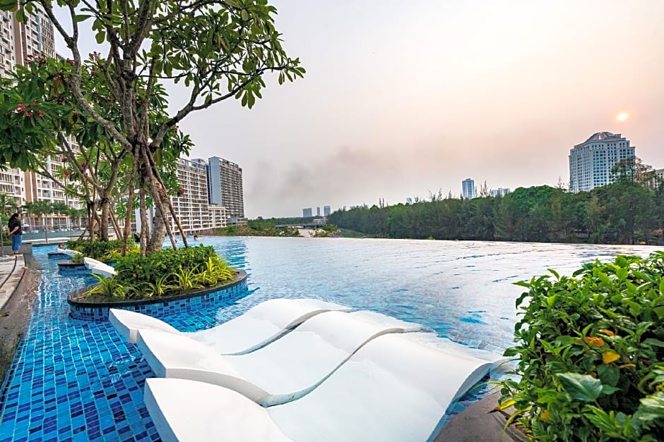 Convinia Luxury The Peak Midtown