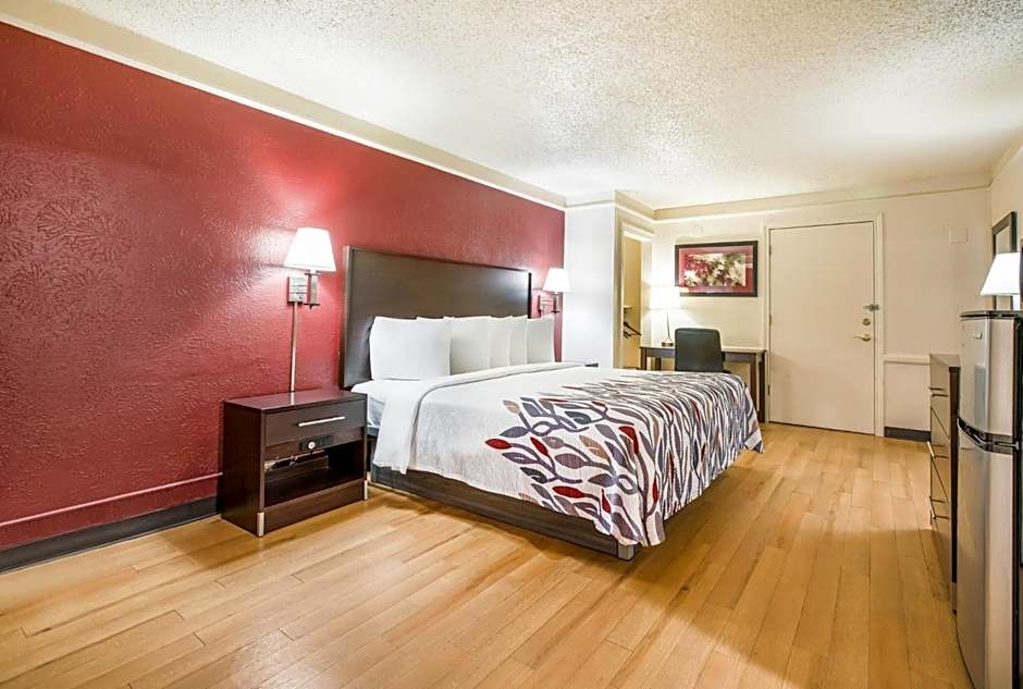 Red Roof Inn North Dallas - Park Central