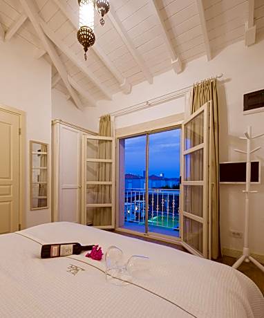Double Room with Pool View