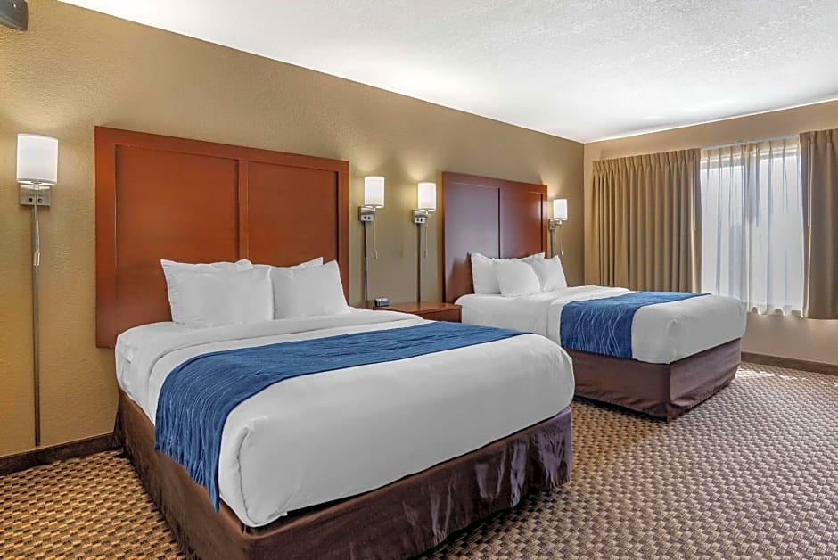 Comfort Inn & Suites Blue Ridge