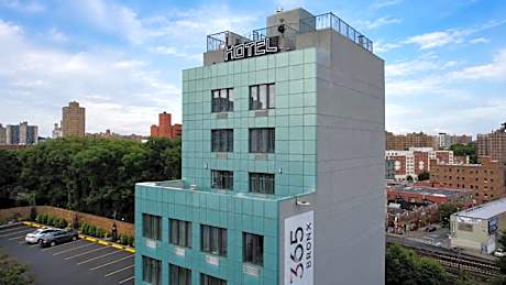 hotel365
