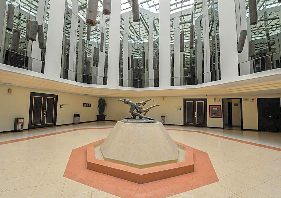 Aranzazu Plaza Kristal Aguascalientes