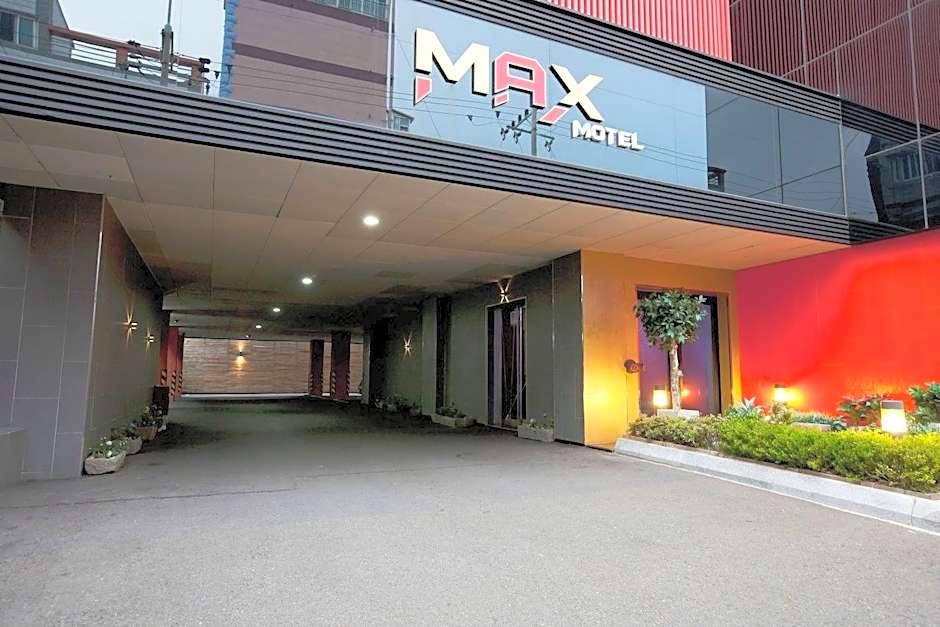 Sasang Max Motel