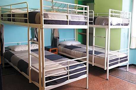 8-Bed Mixed Dormitory Room