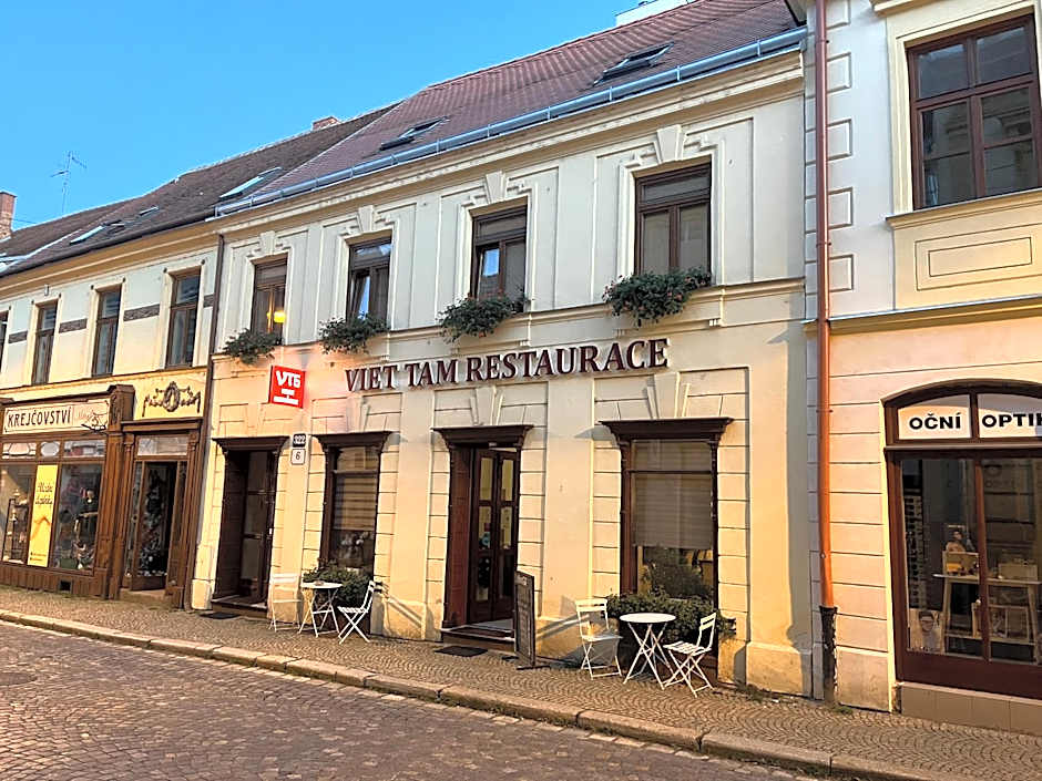 VT6 House & Restaurant