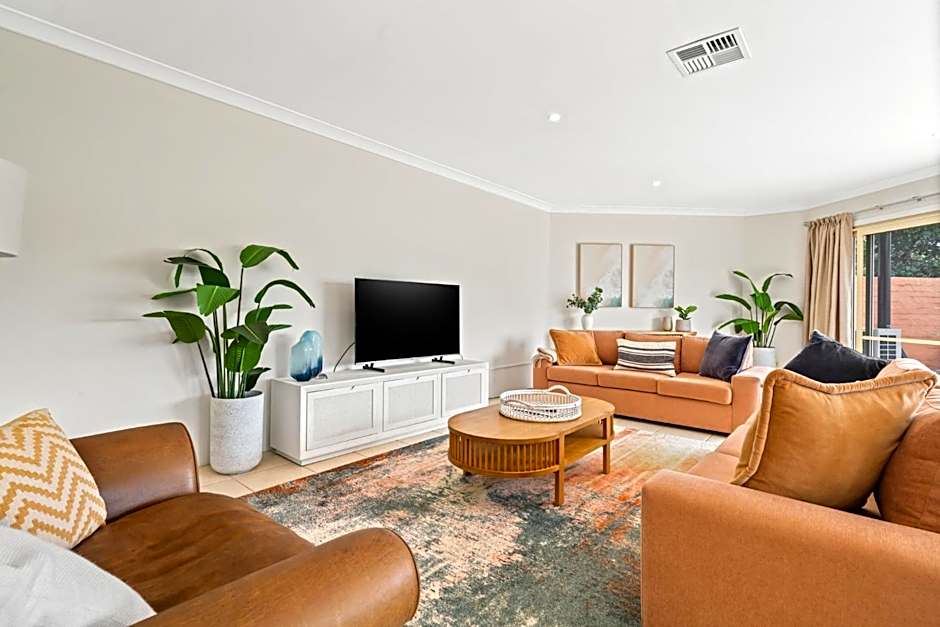 Terrigal Sails Serviced Apartments
