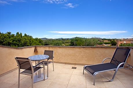 DOUBLE OR TWIN SUPERIOR WITH BALCONY