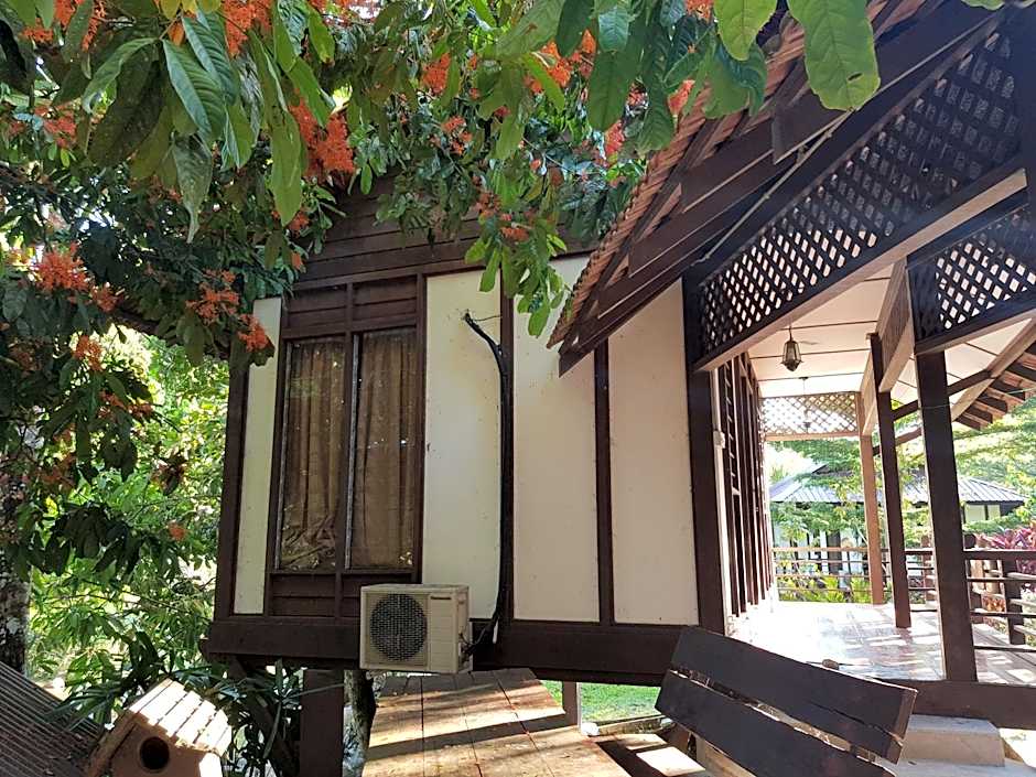 D'Impiana Riverview Chalet # Lenggong