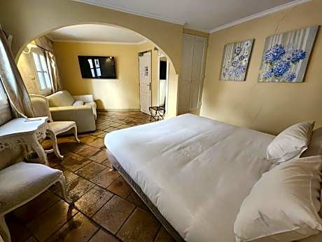 Large Double Room