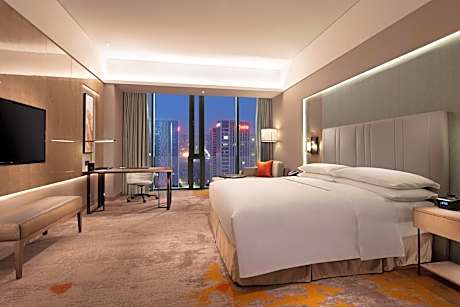 King Room - Mobility Accessible