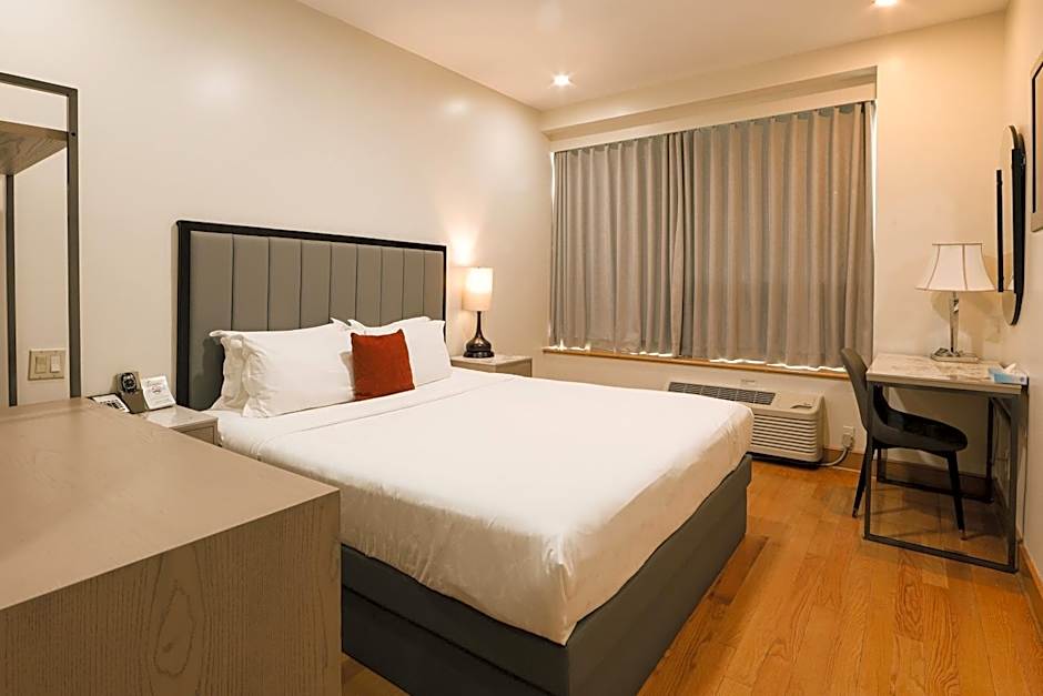 Asiatic Hotel Laguardia East