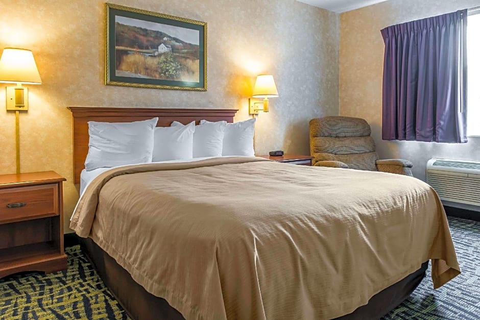 Quality Inn & Suites Titusville