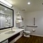 Hampton Inn Chicago North/Loyola Station