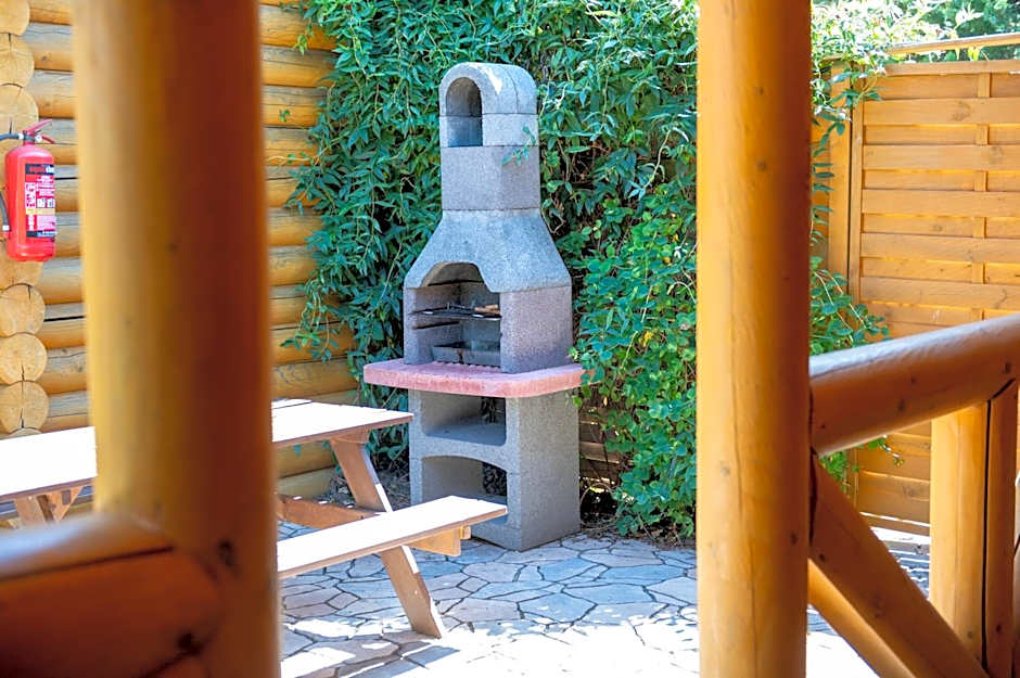 Domy z Bala - Domki ogrzewane - JACUZZI, SAUNA, lody, popcorn, ryba wedzona i ognisko w cenie!