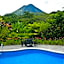 Volcano Lodge, Hotel & Thermal Experience