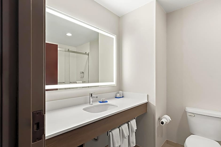 Holiday Inn Express & Suites Perry By IHG