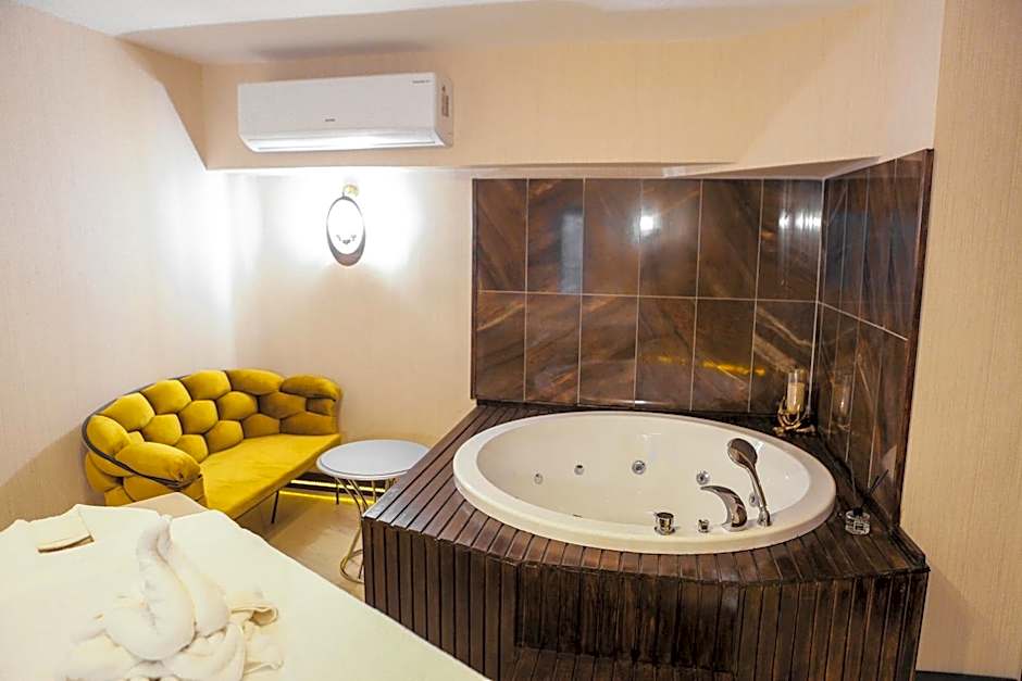 The Life Hotel & Spa