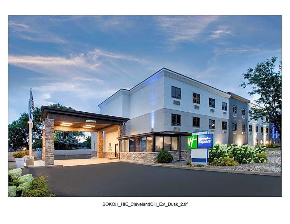 Holiday Inn Express Brookpark-Cleveland Airport Hotel By IHG
