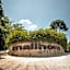 Malihom Private Estate Hotel