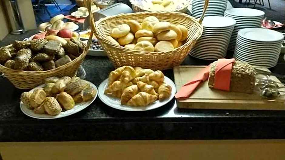 Tryp By Wyndham Halle