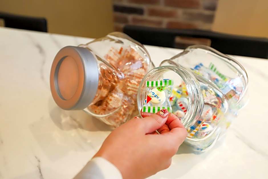 Slow Town Hotel- Reel