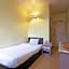 OYO 89625 Bilton Inn