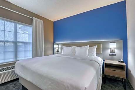 2 King Beds, Suite, Nonsmoking