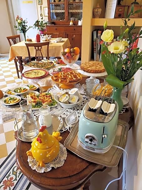 Marta Guest House