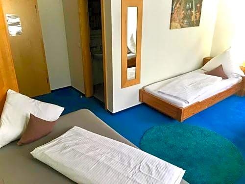 Village Stadthotel