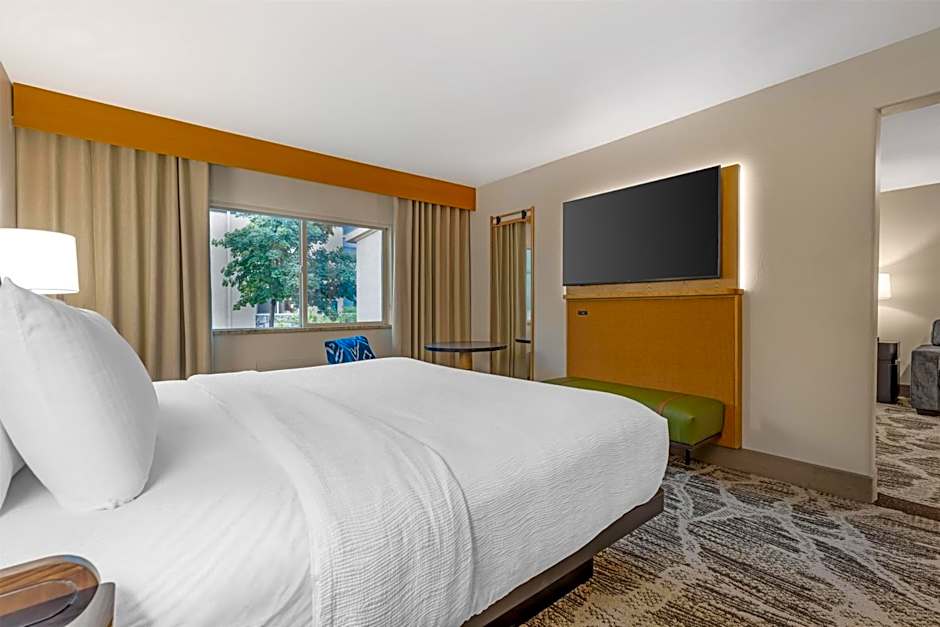 Best Western Plus GranTree Inn